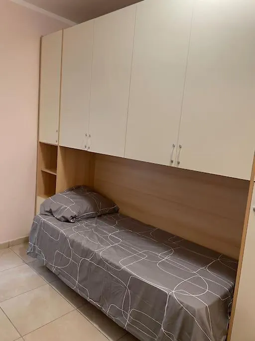 Vakantiehuis Casa Malpensa 3 Piu Servizio Taxi Per Mxp 20 Euro Lonate Pozzolo Italië
